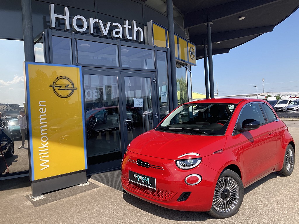 Fiat 500e Red 42 kWh