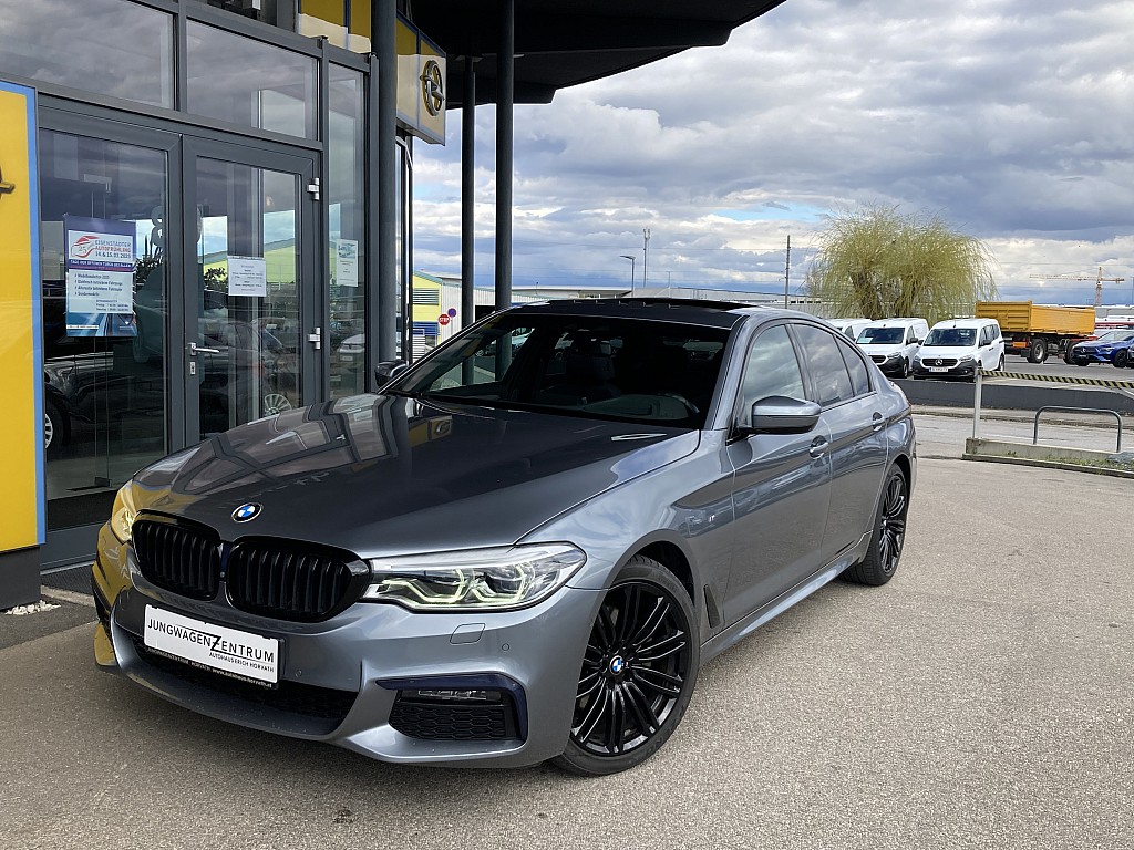 BMW 520d xDrive Aut.!M-SPORT,PANO,HEADUP,HARMAN,KAMERA,MEMORY,LED!