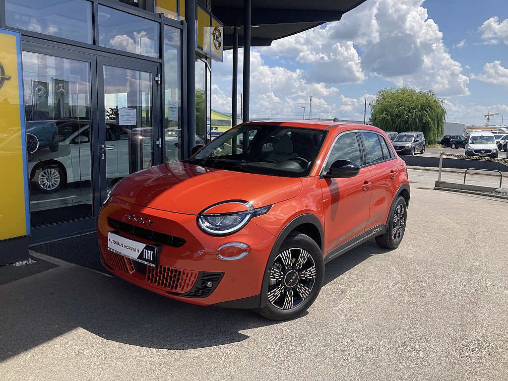 Fiat 600 Hybrid 136 6-Gang eDCT!NAVI,KAMERA,TOP!