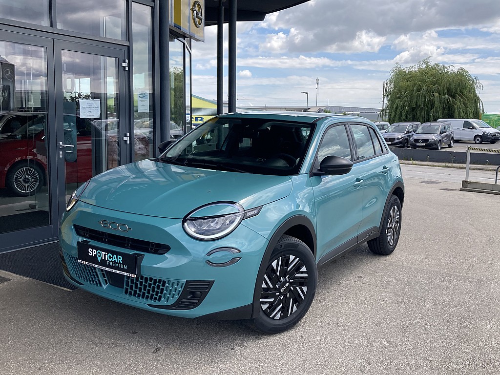 Fiat 600 Hybrid 136 6-Gang eDCT