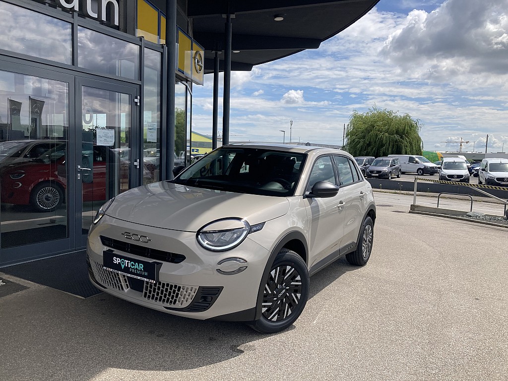 Fiat 600 Hybrid 136 6-Gang eDCT