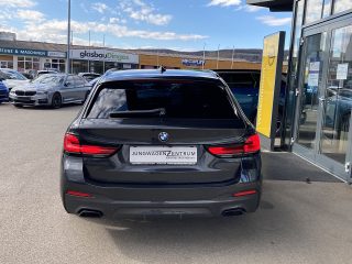 BMW 520d 48 V Touring xDrive Aut.!M-SPORT!GESTIK,HEADUP,KAMERA3D,NAVI,LED!
