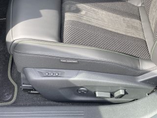 Peugeot 408 Hybrid 145 e-DCS6 GT