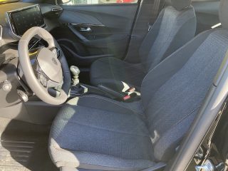 Peugeot 2008 PureTech 100 S&S Style 6-Gang-Manuell