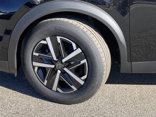 Peugeot 2008 PureTech 100 S&S Style 6-Gang-Manuell