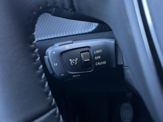 Peugeot 2008 PureTech 100 S&S Allure 6-Gang-Manuell