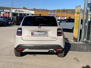 Fiat 600 Hybrid mHEV 145 6-Gang eDCT La Prima