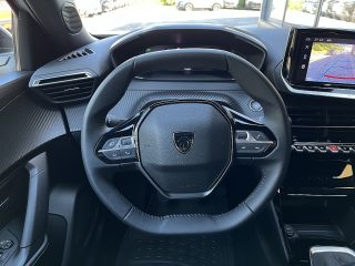 Peugeot 2008 PureTech 100 S&S Allure 6-Gang-Manuell
