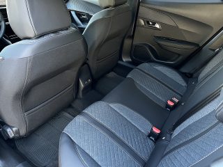 Peugeot 2008 PureTech 100 S&S Allure 6-Gang-Manuell