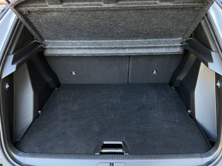 Peugeot 2008 PureTech 100 S&S Allure 6-Gang-Manuell