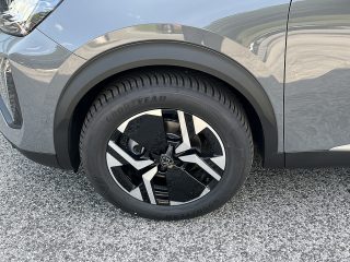 Peugeot 2008 PureTech 100 S&S Allure 6-Gang-Manuell