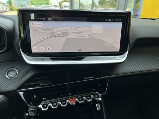 Peugeot 2008 PureTech 100 S&S Allure 6-Gang-Manuell