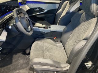 Peugeot 5008 Elektro 210 73kWh GT!VOLL!PANORAMA,PIXEL LED,360°KAMERA,