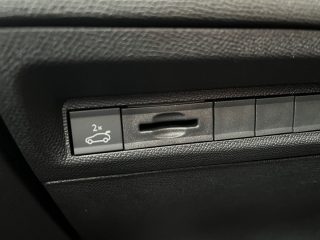 Peugeot 308 SW BlueHDi 130 EAT8 GT!MATRIXLED,NAVI,KAMERA,FOCAL,PANORAMA!