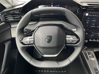 Peugeot 308 SW Hybrid 145 e-DSC6 Allure!NAVI,KAMERA,LED,TOP!