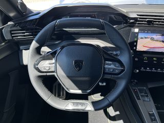 Peugeot 308 Hybrid 145 e-DSC6 GT!MATRIXLED,NAVI,KAMERA,FOCAL,PANORAMA!