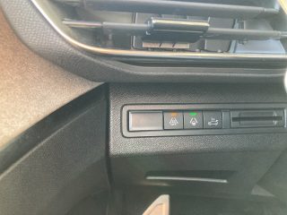 Peugeot 3008 Hybrid 136 E-DCS6 GT Aut.!ACC,PANO,MASSAGE,19
