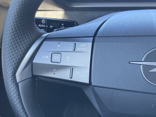 Opel Grandland 1.2 MHEV GS Aut.!LEDMATRIX,PANO,FOCAL,AHV,VOLL!