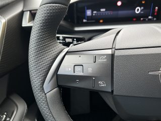 Opel Grandland 1.2 MHEV GS Aut.!LEDMATRIX,PANO,FOCAL,AHV,VOLL!