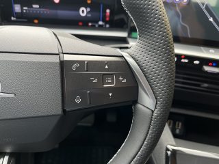 Opel Grandland 1.2 MHEV GS Aut.!LEDMATRIX,PANO,FOCAL,AHV,VOLL!