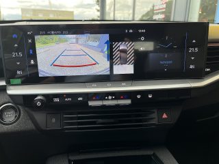 Opel Grandland 1.2 MHEV GS Aut.!LEDMATRIX,PANO,FOCAL,AHV,VOLL!