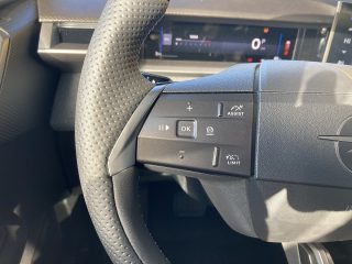 Opel Grandland 1.2 MHEV GS Aut.!LEDMATRIX,FOCAL,HEADUP,WSS BEHEIZT VOLL!