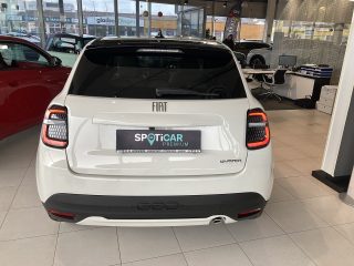 Fiat 600 Hybrid mHEV LaPrima 110 6-Gang eDCT