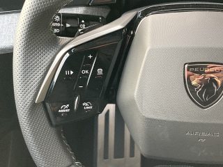 Peugeot 3008 Hybrid 145 e-DCS6 GT!MATRIXLED,PANO,KAMERA,NAVI,VOLL!