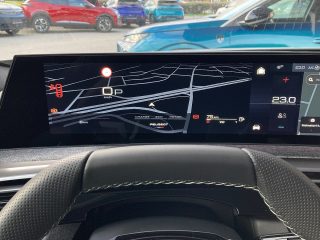 Peugeot 3008 Hybrid 145 e-DCS6 GT!MATRIXLED,PANO,KAMERA,NAVI,VOLL!