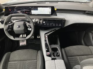 Peugeot 5008 mHEV 145 e-DCS6 GT Aut.!MATRIXLED,PANO,NAVI,KAMERA360!