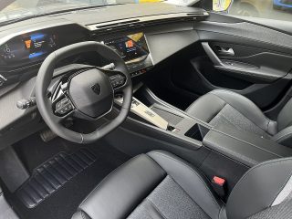 Peugeot 308 BlueHDi 130 EAT8 Allure