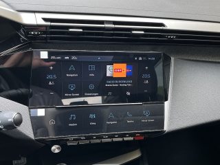 Peugeot 308 BlueHDi 130 EAT8 Allure