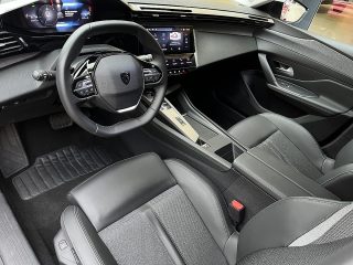 Peugeot 308 SW BlueHDi 130 EAT8 Allure!NAVI,KAMERA,LED,TOP!