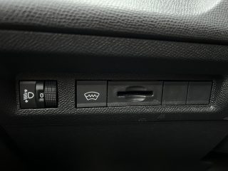 Peugeot 308 SW BlueHDi 130 EAT8 Allure!NAVI,KAMERA,LED,TOP!