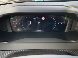 Peugeot 208 Hybrid 110 e-DCS6 Allure!TOP ANGEBOT!