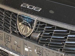 Peugeot 208 Hybrid 110 e-DCS6 Allure!TOP ANGEBOT!