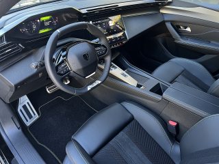 Peugeot 308 SW BlueHDi 130 EAT8 GT!MATRIXLED,NAVI,KAMERA,FOCAL,PANORAMA!