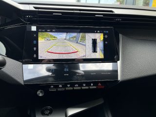 Peugeot 308 SW Hybrid 145 e-DSC6 Allure!NAVI,KAMERA,LED,TOP!