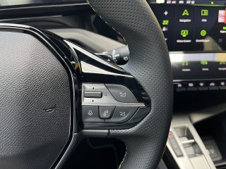 Peugeot 408 Hybrid 145 e-DCS6 GT!MATRIX LED,NAVI,KAMERA,PANORAMA,FOCAL!