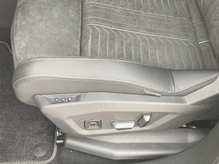 Peugeot 3008 Elektro 325 73kWh Launch Edition AWD