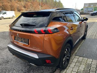 Peugeot 2008 PureTech 130 S&S GT Line 6-Gang-Manuell