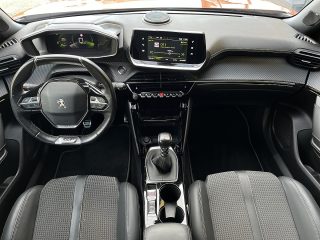 Peugeot 2008 PureTech 130 S&S GT Line 6-Gang-Manuell