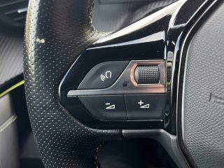Peugeot 2008 PureTech 130 S&S GT Line 6-Gang-Manuell