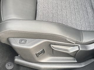 Peugeot 3008 Hybrid 145 E-DCS6 Allure Aut.!NAVI,KAMERA,ACC,LED,TOP!