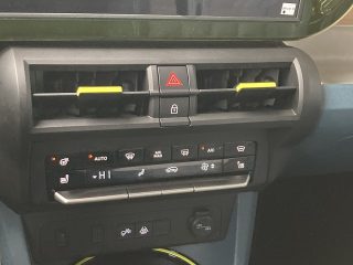 Fiat Grande Panda Hybrid mHEV 110 6-Gang eDCT La Prima