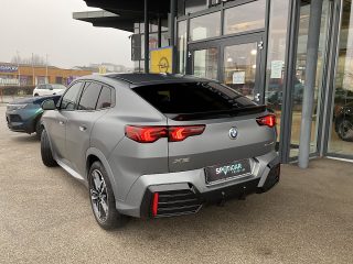 BMW X2 sDrive 18d Aut.!M-SPORT!ADAPT-LED,NAVI,KAMERA,19