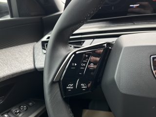 Peugeot 3008 Hybrid 145 E-DCS6 Allure Aut.!NAVI,KAMERA,ACC,LED,TOP!