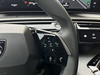 Peugeot 3008 Hybrid 145 E-DCS6 Allure Aut.!NAVI,KAMERA,ACC,LED,TOP!