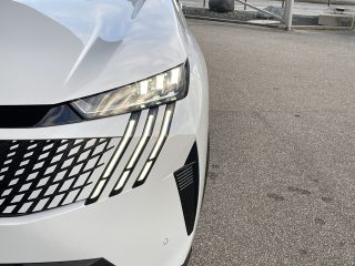 Peugeot 3008 Hybrid 145 e-DCS6 GT!MATRIXLED,PANO,KAMERA,NAVI,VOLL!