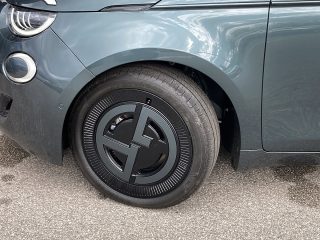 Fiat 500 Elektro 42 kWh Giorgio Armani